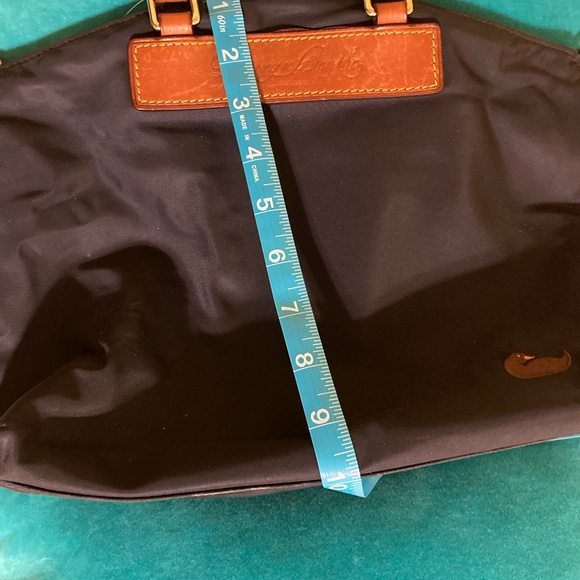 Dooney and Bourke handbag - Picture 15 of 16